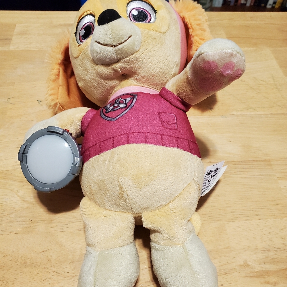 Paw Patrol - Snuggle Up Pup - **Previously OWNED** (Choose Your Favorite Pup)